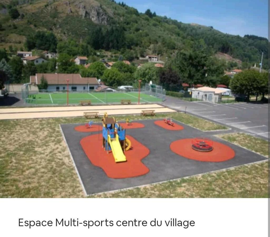 Gite Le Gravier En Haut De Villa Proche De La Dolce Via Arcens Exterior foto